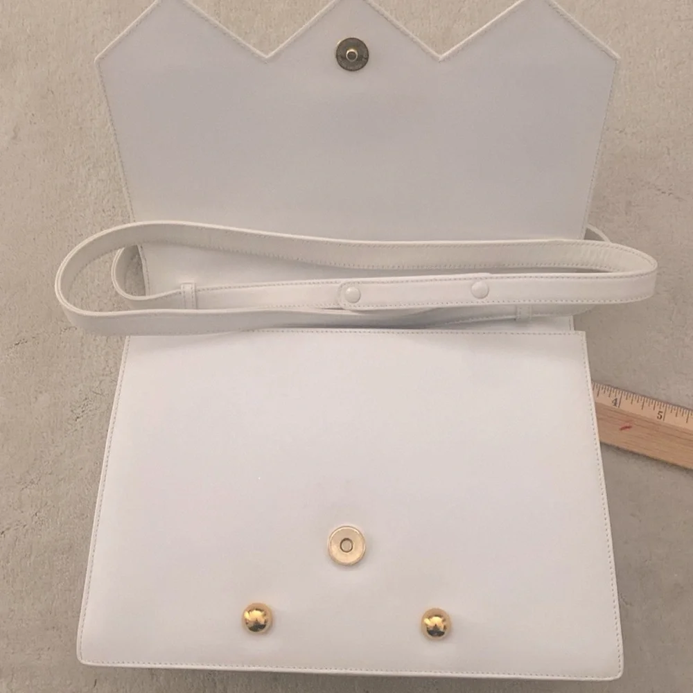 Vintage Paloma Picasso elegant White Shoulder Bag with Gold Accents